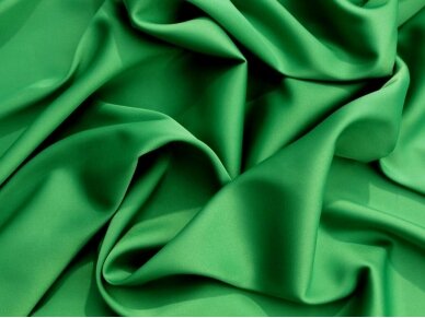 Dirbtinis šilkas Armani šviesiai žalios spalvos