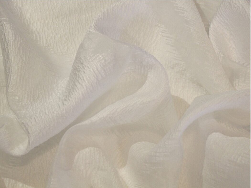 Organza pieno baltumo spalvos su zigzago dizainu 6