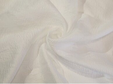 Organza pieno baltumo spalvos su zigzago dizainu 7 Organza pieno baltumo spalvos su zigzago dizainu 7