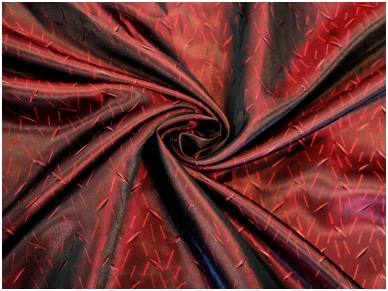 Подкладочная ткань красного-бордового цвета