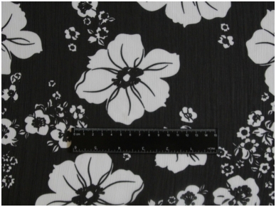 Креш-шифон черного цвета с цветочным дизайном