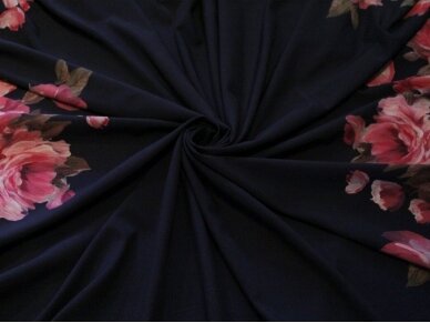 "Silka" suknelinis audinys tamsiai mėlynas su gėlėmis iš abiejų pusių