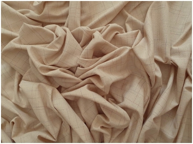Tekstilinis audinys švelniai biežinės spalvos su dryžiais, lino imitacijos