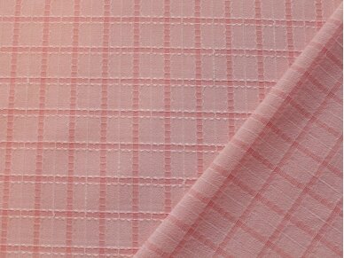 Tekstilinis audinys švelniai rožinės spalvos, languotas