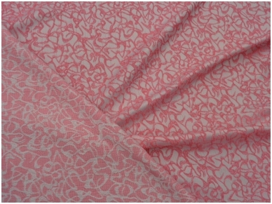 Žakardas sintetinis švelniai rožinės spalvos, austiniu raštu